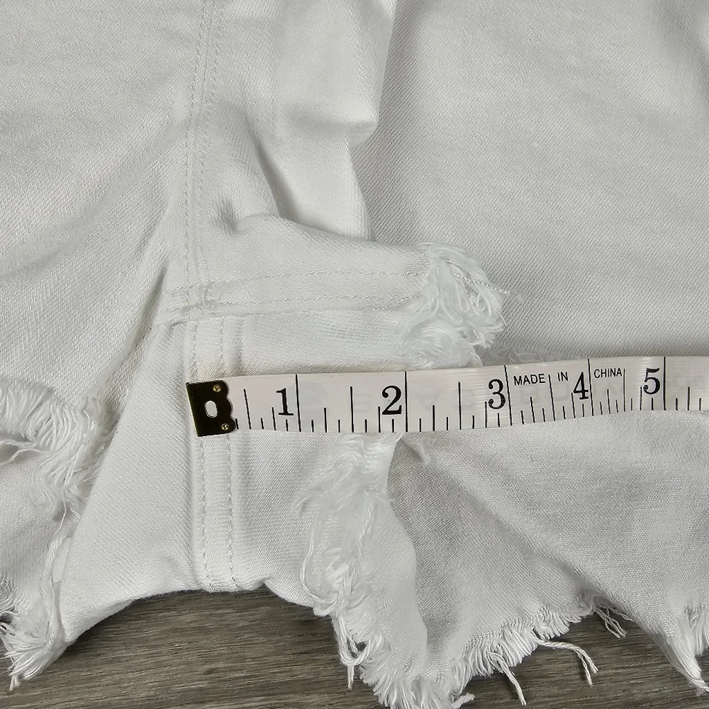 Express Shorts Mid Rise - Picture 4 of 12